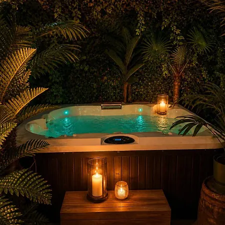 Διαμέρισμα Premium Jacuzzi Jungle
